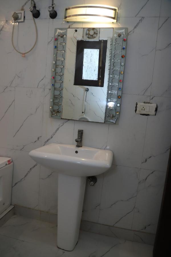 Lyf Corporate Suites - Noida Sector 19 Exterior foto